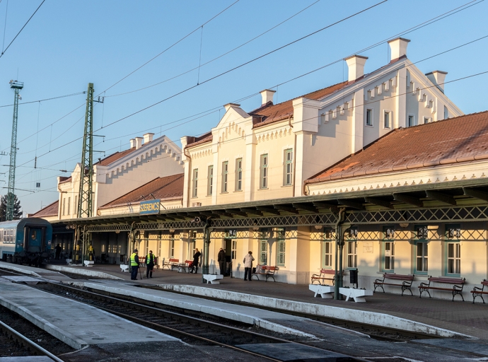 Megújult a vasútállomás patinás épülete