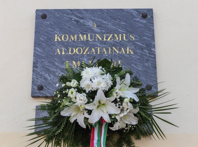A kommunizmus áldozataira emlékeztek