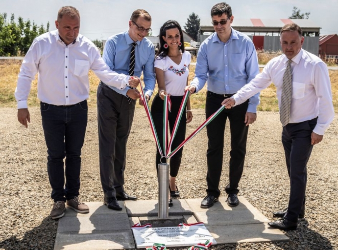 Ünnepélyes alapkőletétel