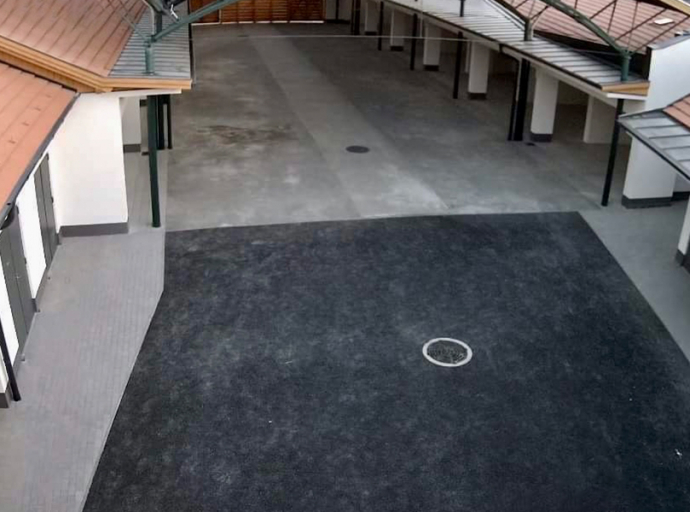 Ünnepélyes kapunyitás az új piacon