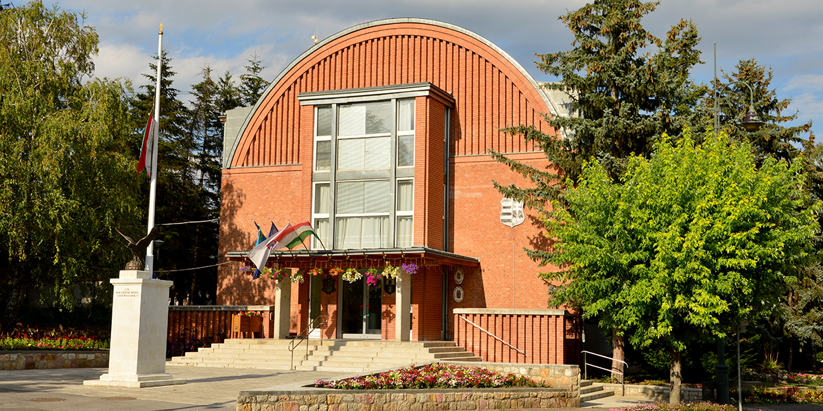 Szünetel az ügyfélfogadás