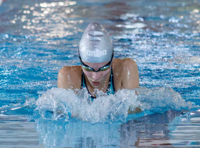 Már átvehetők a július 14-ig megigényelt ingyenes uszodai és fürdő kuponok