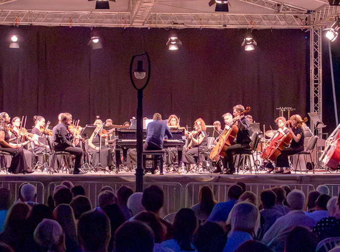 Mozart és Gershwin a szerencsi várban