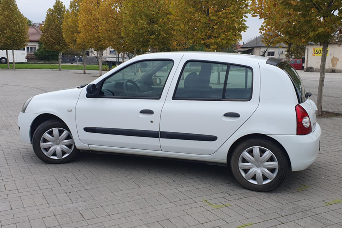 03renault
