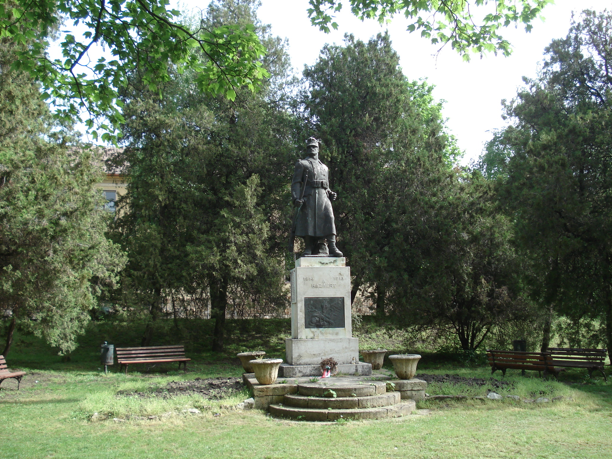 Szerencsi I. világháborús emlékmű